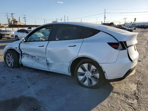 7SAYGDEE9PA113788 2023 TESLA MODEL Y - Image 2