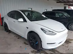 7SAYGDEE9PA117288 2023 TESLA MODEL Y