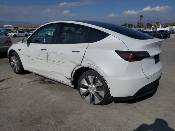 7SAYGDEE9PA118473 2023 TESLA MODEL Y - Image 2