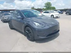 7SAYGDEE9PA121261 2023 TESLA MODEL Y