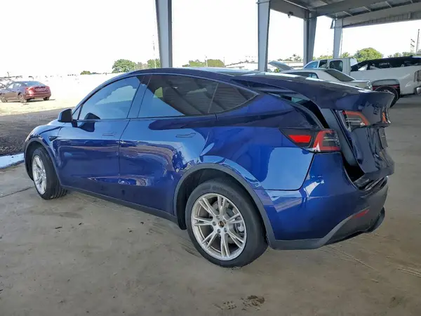 7SAYGDEE9PA121700 2023 TESLA MODEL Y - Image 2
