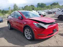 7SAYGDEE9PA135077 2023 TESLA MODEL Y
