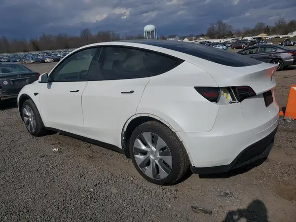 7SAYGDEE9PA137234 2023 TESLA MODEL Y - Image 2