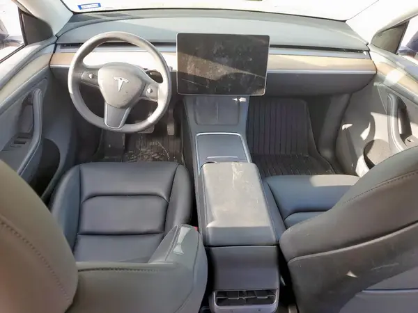 7SAYGDEE9PA137282 2023 TESLA MODEL Y - Image 8