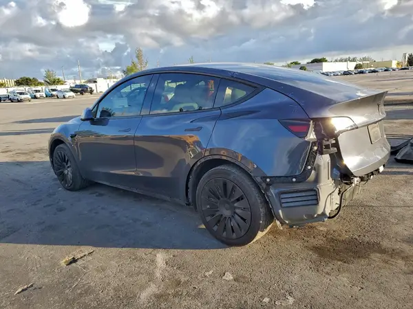 7SAYGDEE9PA141428 2023 TESLA MODEL Y - Image 2