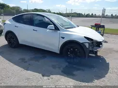 7SAYGDEE9PA142935 2023 TESLA MODEL Y