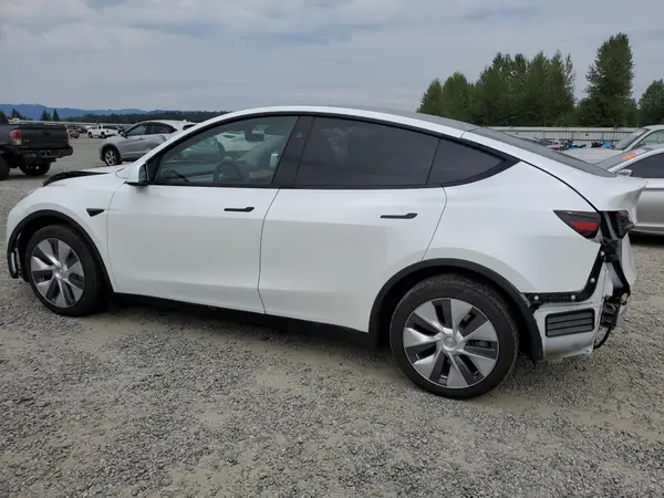 7SAYGDEE9PA144619 2023 TESLA MODEL Y - Image 2