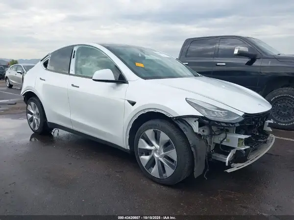 7SAYGDEE9PA145270 2023 TESLA MODEL Y - Image 1