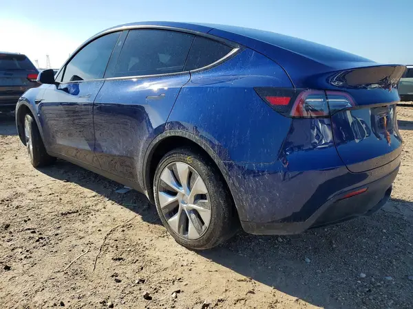 7SAYGDEE9PA149237 2023 TESLA MODEL Y - Image 2