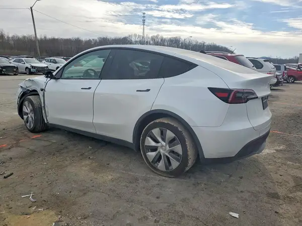 7SAYGDEE9PA150663 2023 TESLA MODEL Y - Image 2