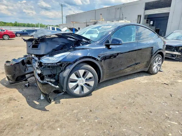 7SAYGDEE9PA160366 2023 TESLA MODEL Y - Image 1