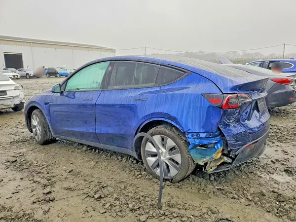 7SAYGDEE9PA171559 2023 TESLA MODEL Y - Image 2