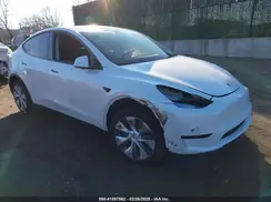 7SAYGDEE9PA173277 2023 TESLA MODEL Y