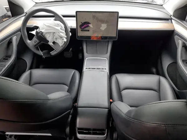 7SAYGDEE9PA173439 2023 TESLA MODEL Y - Image 8