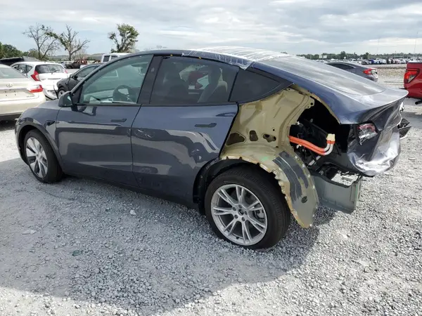 7SAYGDEE9PA175482 2023 TESLA MODEL Y - Image 2