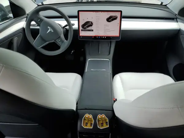 7SAYGDEE9PA175482 2023 TESLA MODEL Y - Image 8
