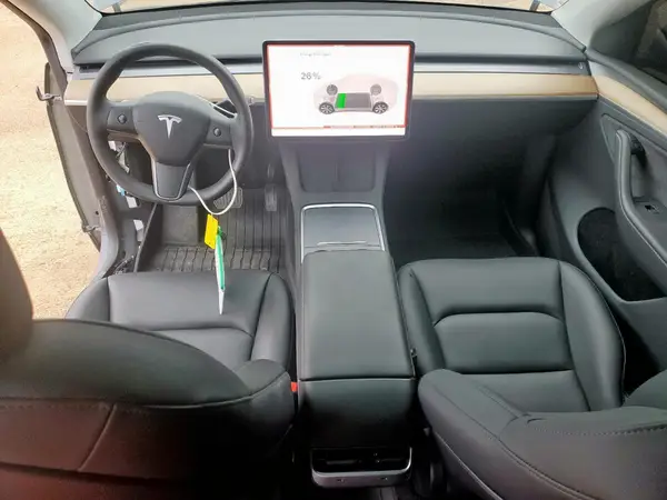 7SAYGDEE9PA179516 2023 TESLA MODEL Y - Image 8
