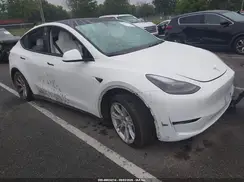 7SAYGDEE9PA180701 2023 TESLA MODEL Y