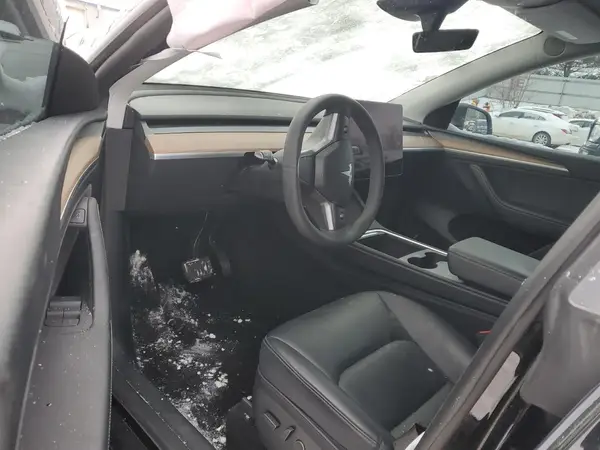 7SAYGDEE9PA181525 2023 TESLA MODEL Y - Image 8