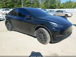 7SAYGDEE9PA183047 2023 TESLA MODEL Y