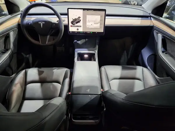 7SAYGDEE9PA187003 2023 TESLA MODEL Y - Image 8