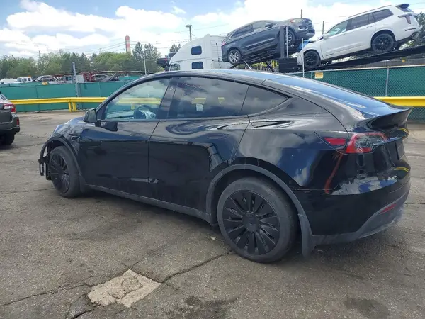 7SAYGDEE9PA187714 2023 TESLA MODEL Y - Image 2