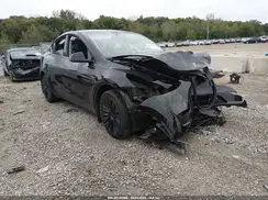 7SAYGDEE9PA188846 2023 TESLA MODEL Y