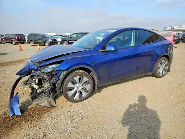 7SAYGDEE9PA194954 2023 TESLA MODEL Y - Image 1