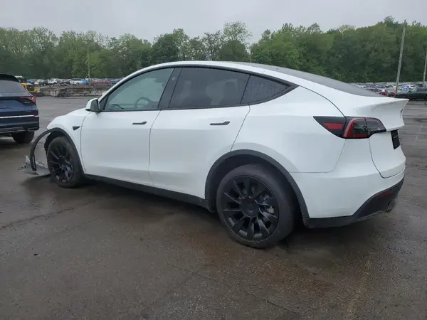 7SAYGDEE9PA196624 2023 TESLA MODEL Y - Image 2