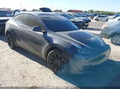 7SAYGDEE9PA203264 2023 TESLA MODEL Y