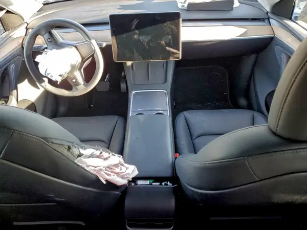 7SAYGDEE9PA203894 2023 TESLA MODEL Y - Image 8
