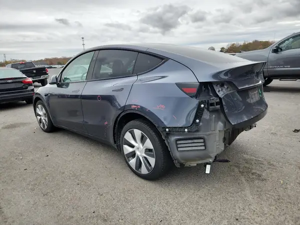 7SAYGDEE9PA210800 2023 TESLA MODEL Y - Image 2