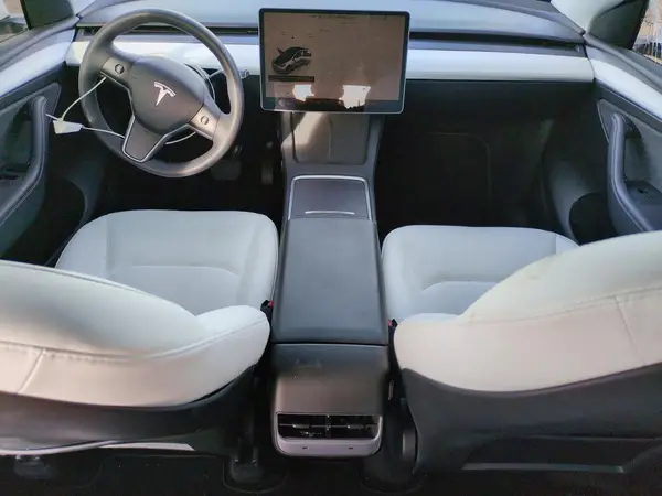 7SAYGDEE9PF589963 2023 TESLA MODEL Y - Image 8