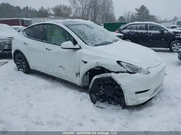7SAYGDEE9PF590885 2023 TESLA MODEL Y - Image 1
