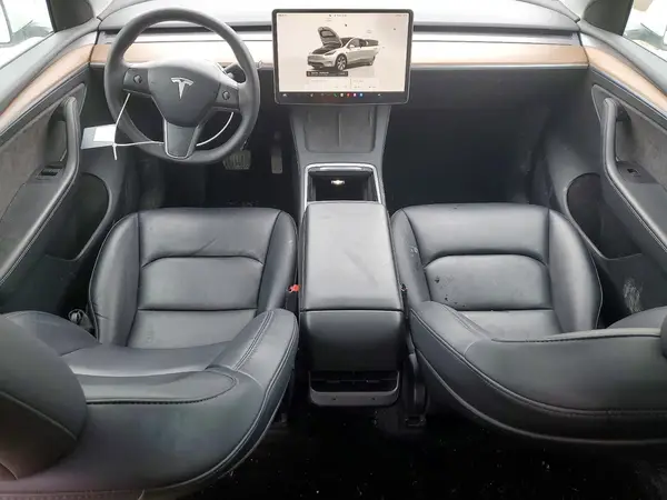 7SAYGDEE9PF597013 2023 TESLA MODEL Y - Image 8