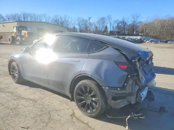 7SAYGDEE9PF610620 2023 TESLA MODEL Y - Image 2