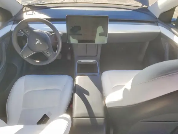 7SAYGDEE9PF610620 2023 TESLA MODEL Y - Image 8