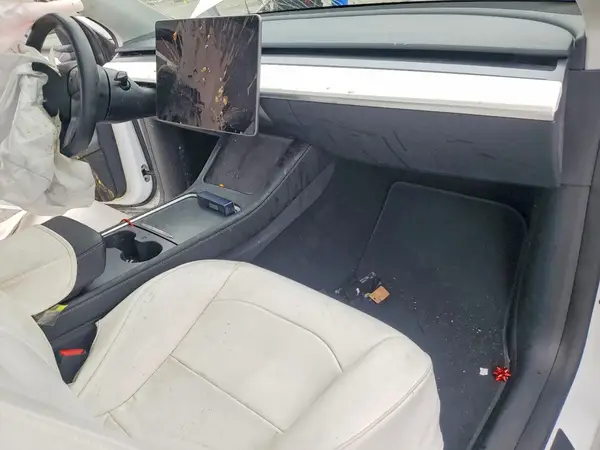 7SAYGDEE9PF611069 2023 TESLA MODEL Y - Image 8