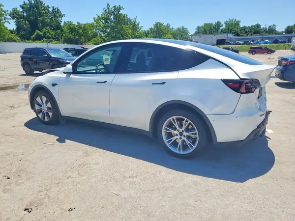 7SAYGDEE9PF619558 2023 TESLA MODEL Y - Image 2