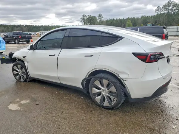 7SAYGDEE9PF623237 2023 TESLA MODEL Y - Image 2