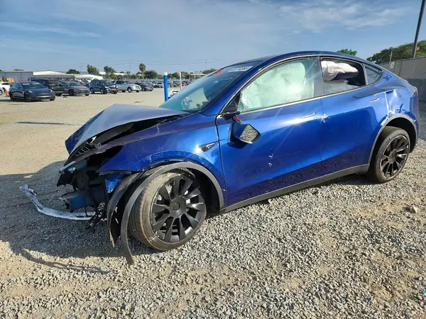 7SAYGDEE9PF626767 2023 TESLA MODEL Y - Image 1