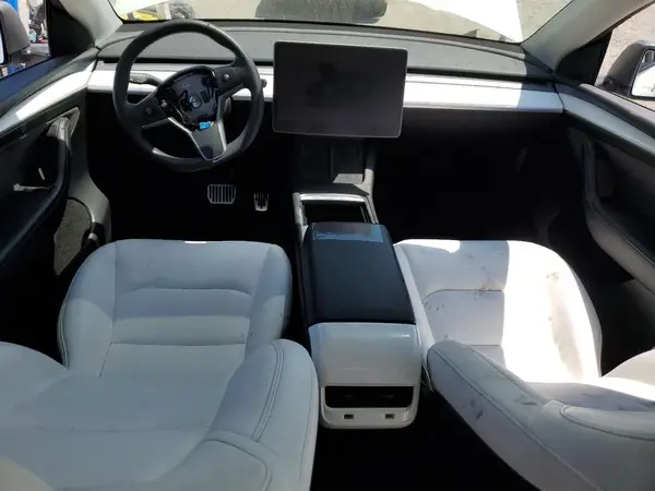 7SAYGDEE9PF660224 2023 TESLA MODEL Y - Image 8
