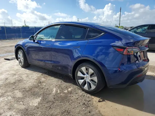 7SAYGDEE9PF661647 2023 TESLA MODEL Y - Image 2