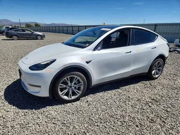 7SAYGDEE9PF676827 2023 TESLA MODEL Y - Image 1