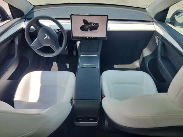 7SAYGDEE9PF699914 2023 TESLA MODEL Y - Image 8