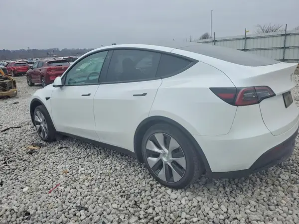 7SAYGDEE9PF704187 2023 TESLA MODEL Y - Image 2