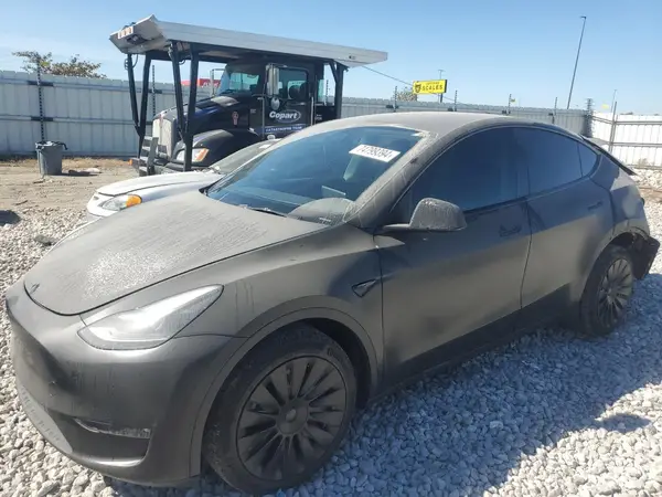 7SAYGDEE9PF706084 2023 TESLA MODEL Y - Image 1