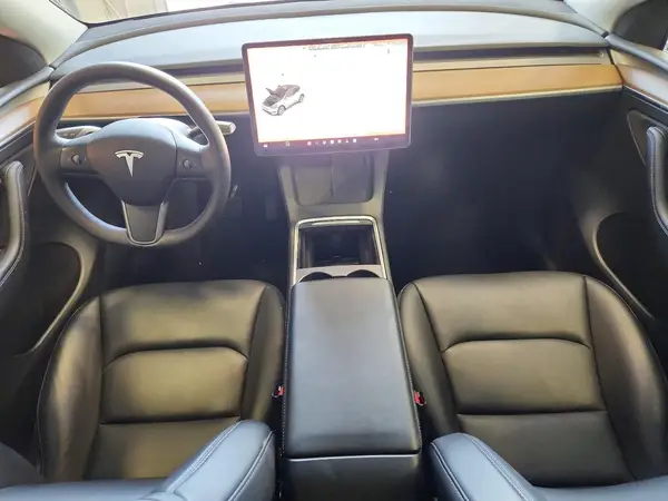 7SAYGDEE9PF714007 2023 TESLA MODEL Y - Image 8