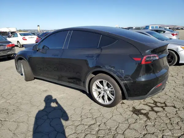 7SAYGDEE9PF741725 2023 TESLA MODEL Y - Image 2