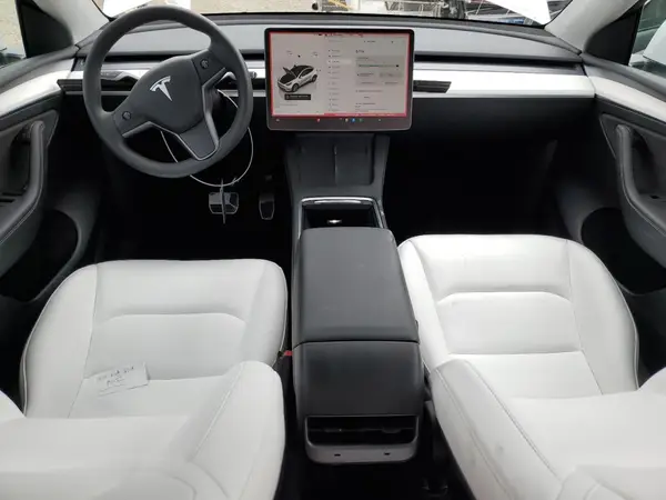 7SAYGDEE9PF744401 2023 TESLA MODEL Y - Image 8